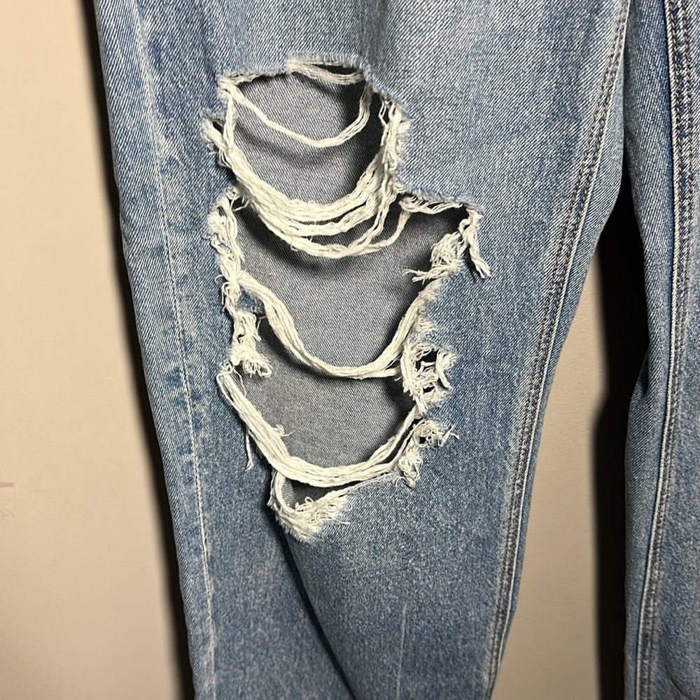 American Eagle Strigid highest rise baggy straight Ripped Blue Jeans - Picture 4 of 11